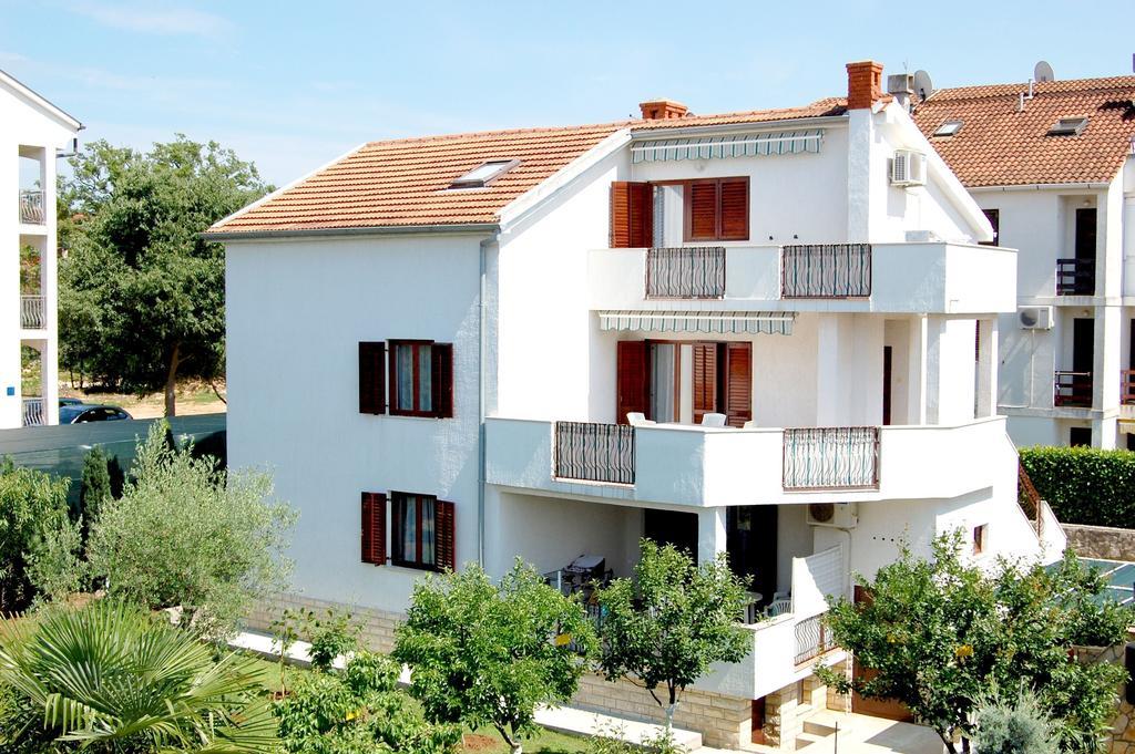 Apartments Klic Malinska Exterior foto