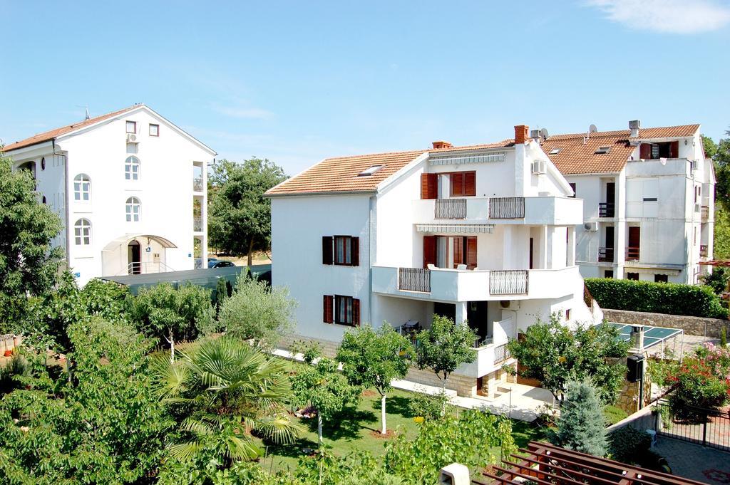 Apartments Klic Malinska Exterior foto